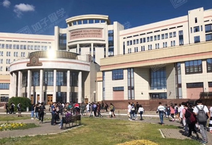 俄罗斯留学同学们的入系考试的故事