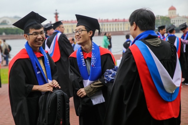 圣彼得堡国立信息技术、机械与光学研究型大学