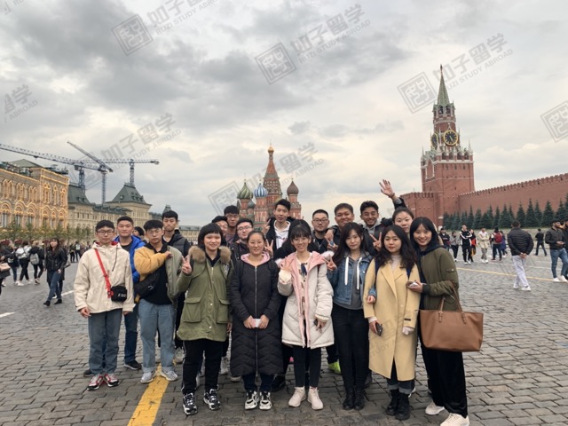 和同学们一起逛红场