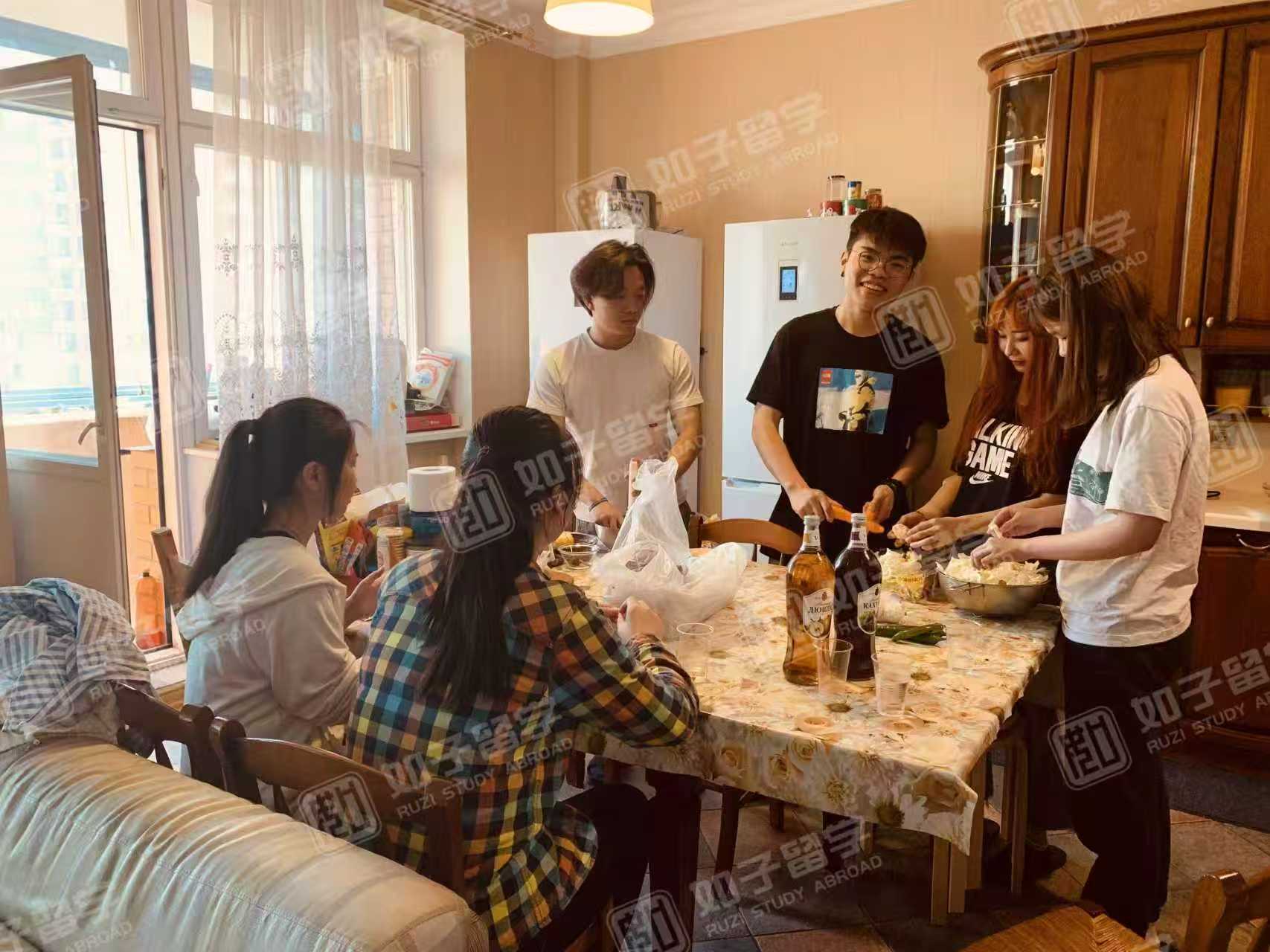 俄罗斯留学不将就!吃遍异国风味!